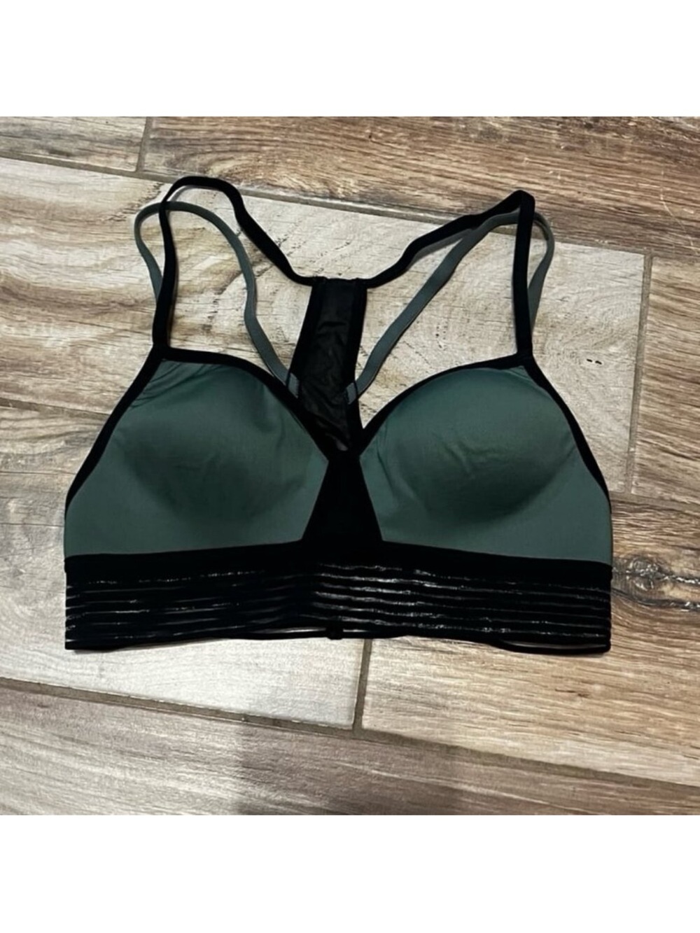 Victoria's Secret Victoria Sport Strappy Mesh Racerback Bra
